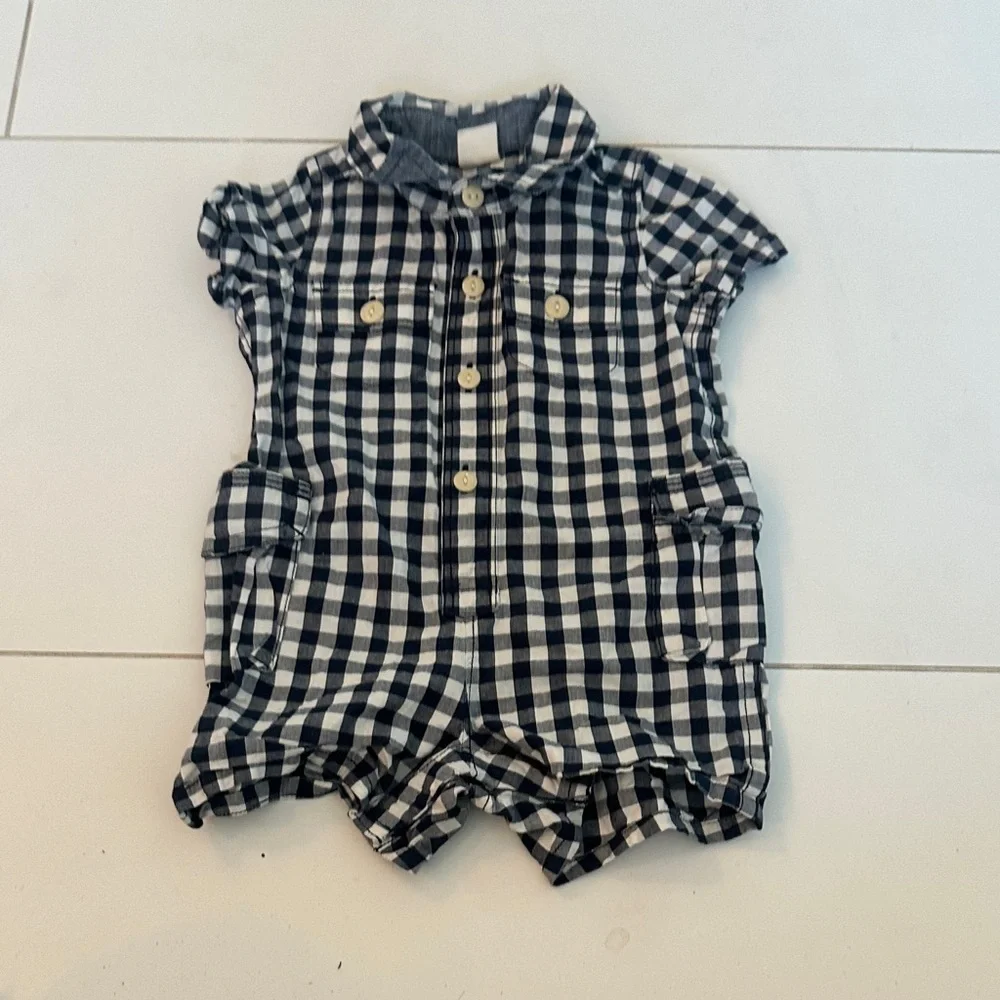 Baby Gap Checkered Navy and White Romper 3/6m